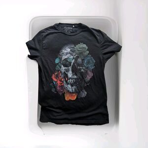 Guess Skull & Colorful Roses Graphic Short Sleeve T-Shirt Black Women’s Sz SMALL
